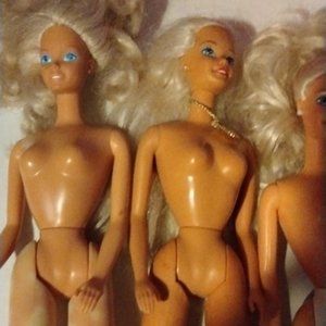 Barbie lot of 10 Barbies TLC lot (sku B-3)